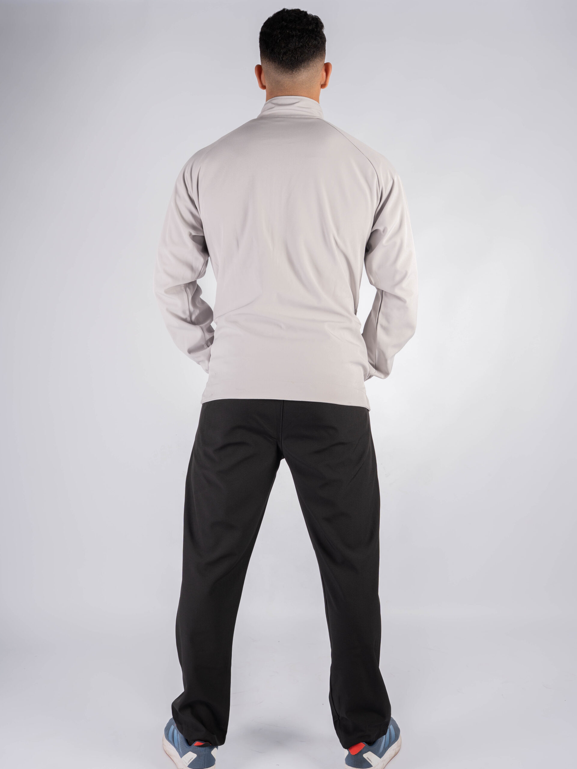 Under Armour Survêtement Gris Clair + Noir under armor 57
